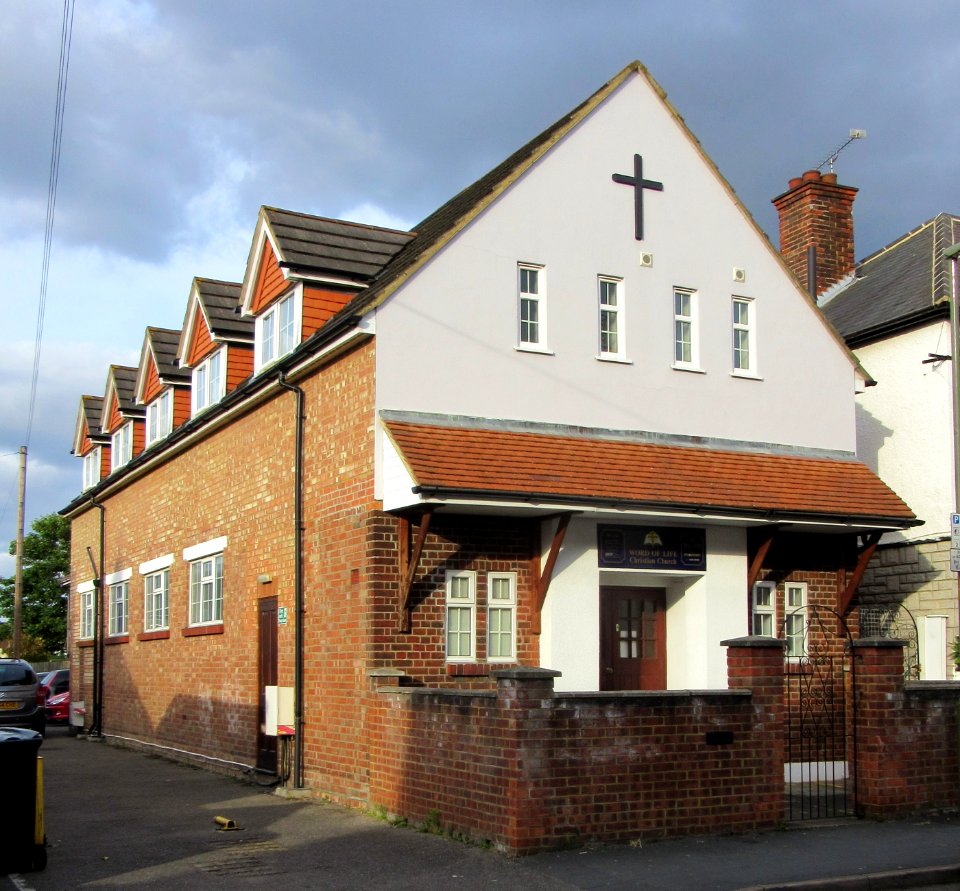 Word of Life Pentecostal Church, Marlborough Road, Woking (June 2015)