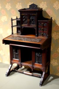 Writing Desk by Catherine Peachey, 1870s, American black walnut, mahogany, black cherry, yellow poplar, brass - Cincinnati Art Museum - DSC03041