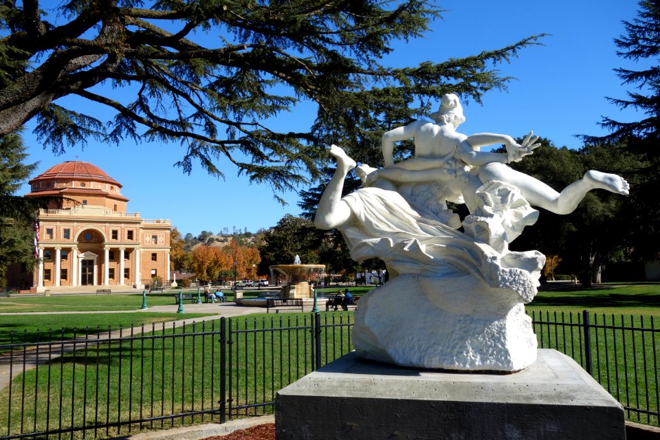 Wrestling Bacchantes by Aristide Petrilli - Sunken Gardens - Atascadero, CA - DSC05359