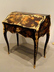 Writing Desk, 1745-1749, Jacque Dubois, Paris, oak, pine, lqcquer, mahogany and kingwood veneers, bronze, leather, pewter, and iron - Art Institute of Chicago - DSC09793