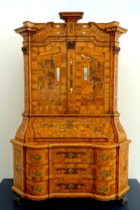 Writing cabinet, Johann Grade, Braunschweig, 1760-1770, spruce, ash, walnut, rosewood, boxwood, elm, teak, maple, ebony, tortoiseshell, ivory, etc- Germanisches Nationalmuseum - Nuremberg, Germany - DSC02496