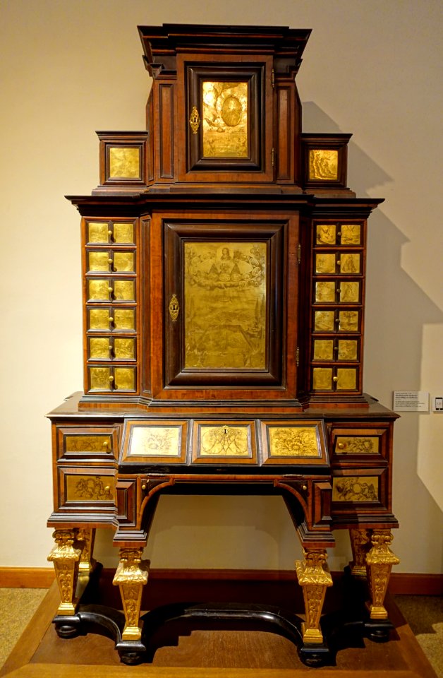 Writing cabinet for Furstbischof Johann Philipp von Greiffenclau, by Servatius Arend, with gilt copper designs by Johann Valentin Kirchgessner, c. 1713 - Mainfränkisches Museum - Würzburg, Germany - DSC04889