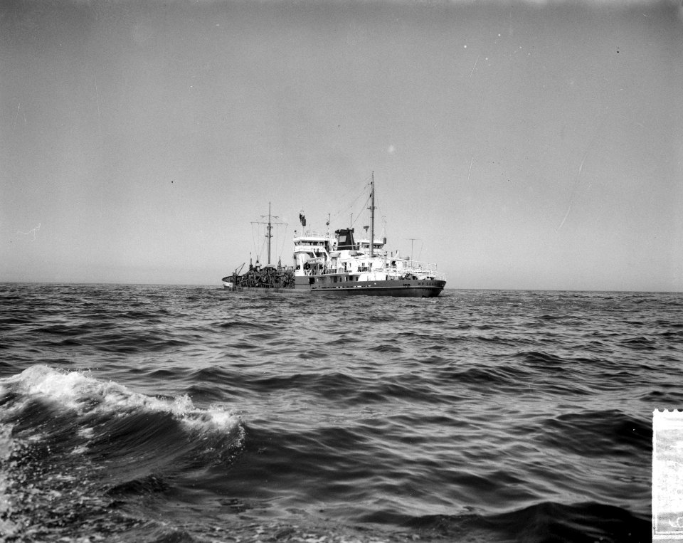 Wrakopruiming tussen pieren IJmuiden, de Engelse zuiger Sea Way, Bestanddeelnr 917-5949