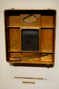 Writing box and brush with mountain landscape scene (view 3), Japan, Edo period, 19th century, gold lacquerware - Cincinnati Art Museum - DSC03166