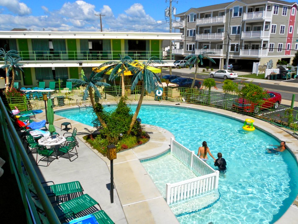 WWHD Caribbean pool