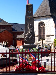 WWI memorial in Flocques