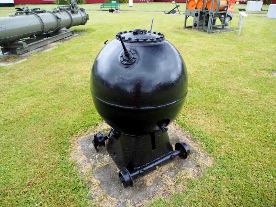 WWI and WW2 moored mine type 9G
