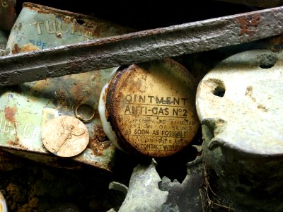 WWI Ointment Anit-Gas No2, Musée Somme 1916