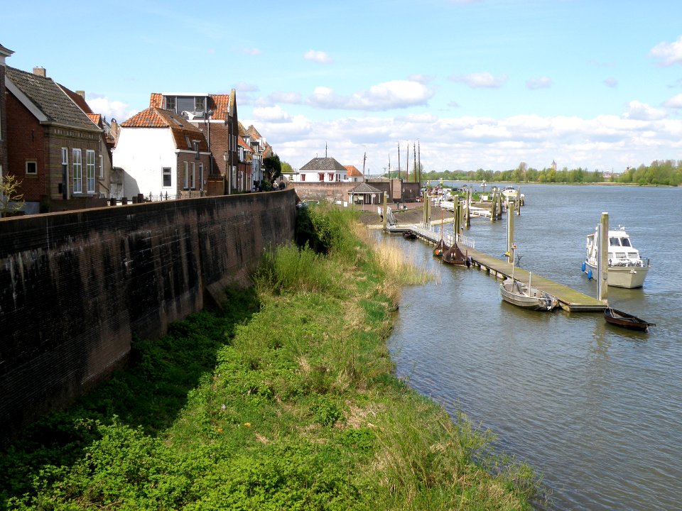 Woudrichem Rijkswal 1