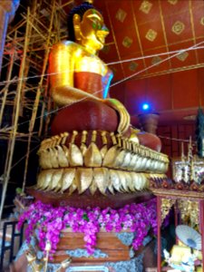 Woven Buddha - Wat Hiranyawat - Chiang Rai - 2017-01-02 - 009