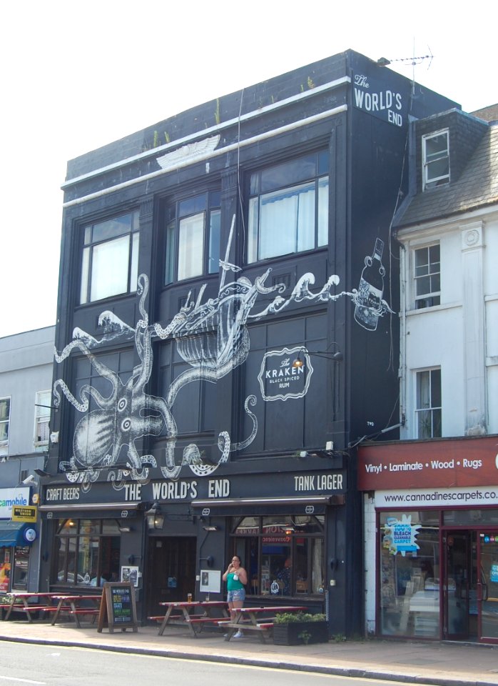 Worlds End pub, 60–61 London Road, Brighton (July 2019) (1)