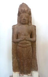 Worshipper, Tra Kieu, 7th-8th century, Quang Nam - Museum of Cham Sculpture - Danang, Vietnam - DSC01560