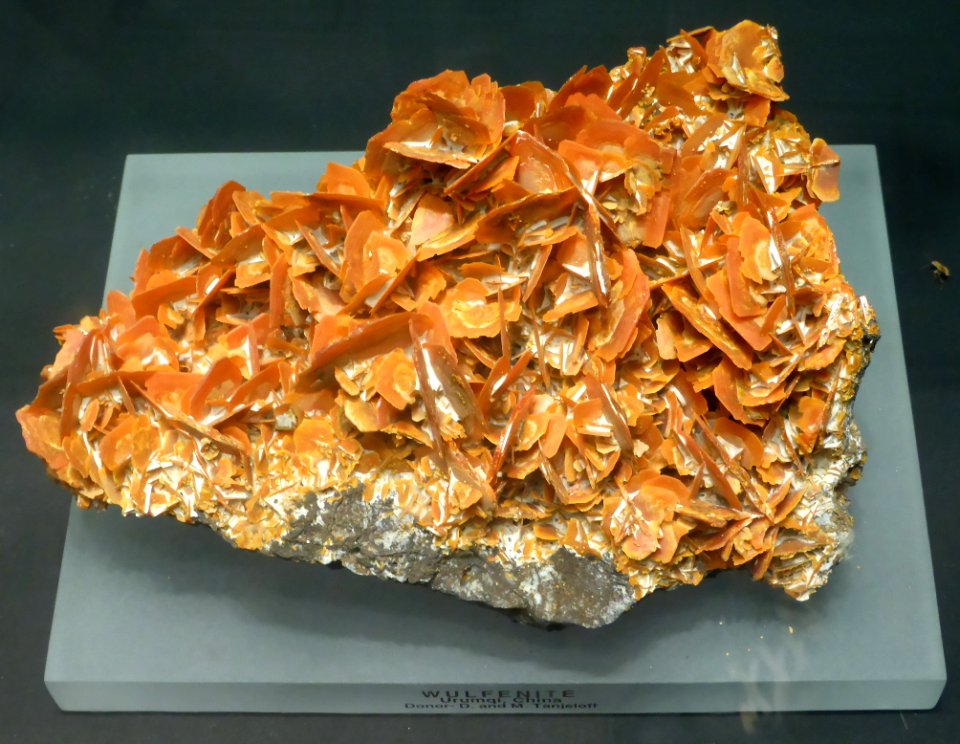 Wulfenite