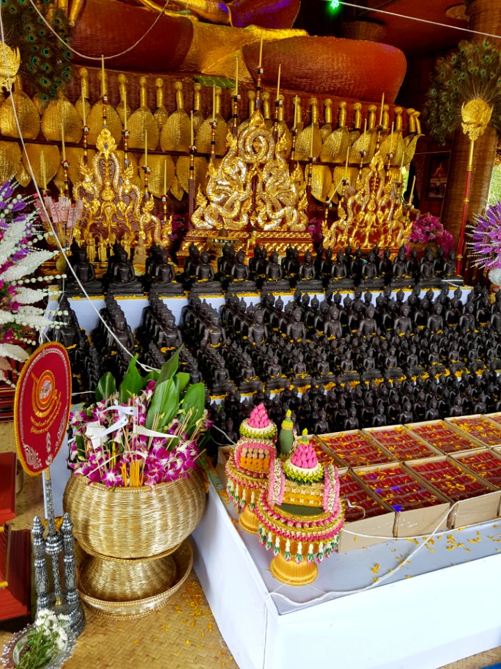 Woven Buddha - Wat Hiranyawat - Chiang Rai - 2017-01-02 - 011