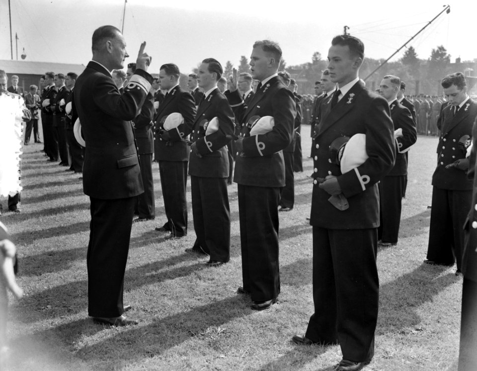 Beediging adelborsten Den Helder, Bestanddeelnr 907-3158