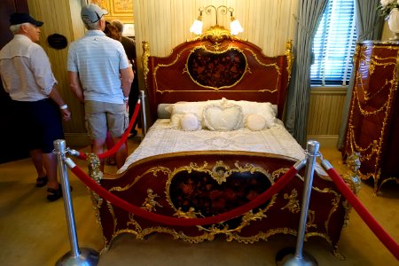Bed - Cà d'Zan - John and Mable Ringling Museum of Art - Sarasota, FL - DSC00345