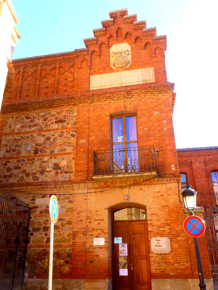 Benavente - Casa de la Encomienda, 1894 (Casa de la Cultura, 1987) 1
