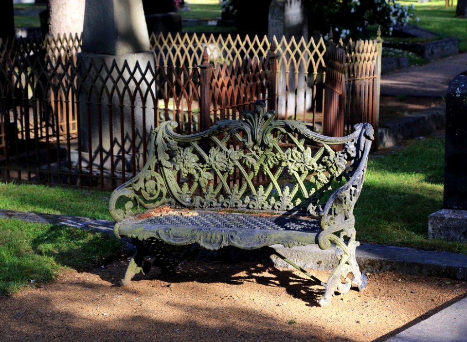 Bench Oulu Cemetery 20180627