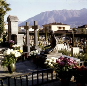 Begraafplaats in Ascona, Bestanddeelnr 254-6063