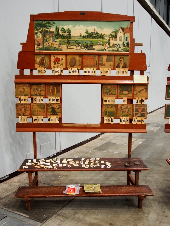 Beckers Klassikaal Leesbord, Aap Roos Zeef