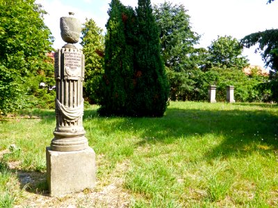 Beetzendorf Friedhof photo