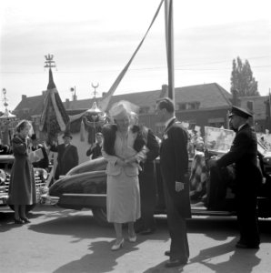 Begroeting van Prinses Juliana door de Burgemeester, Bestanddeelnr 902-7122