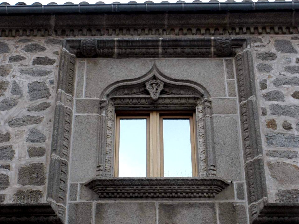 Avila - Palacio de los Cerralbo y Almarza-Convento de las Religiosas Siervas de Maria 2