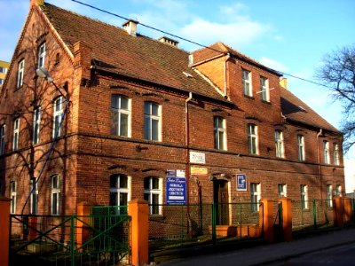 Bdg stara szkoła ul Karpacka 1