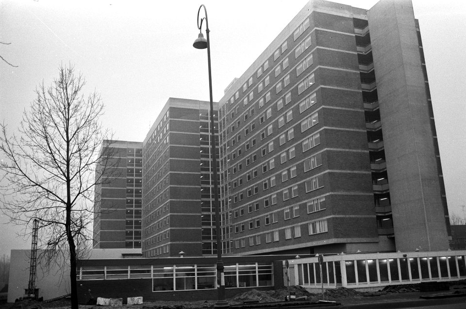 Bejaardencentrum Flevohuis Amsterdam bijna open, Flevohuis exterieur, Bestanddeelnr 925-1815