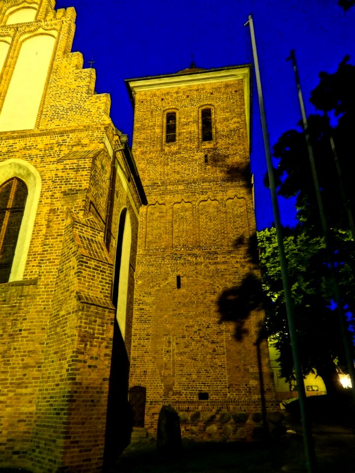 Bdg Katedra noc 25 07-2013