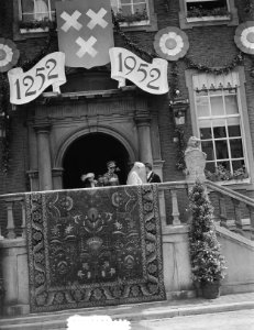 Bezoek Koningin Juliana aan jubilerend Breda, Bestanddeelnr 905-2221