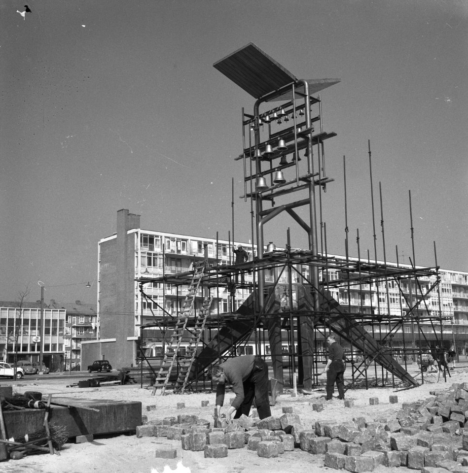 Bevrijdingscarillon in Amsterdam op Plein 1940-1945, Bestanddeelnr 912-3297