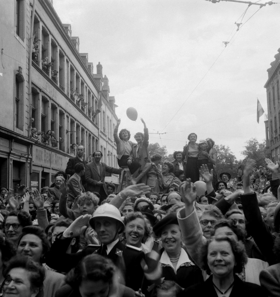 Bezoek Koninklijk Paar aan Luxemburg franje, Bestanddeelnr 904-6381