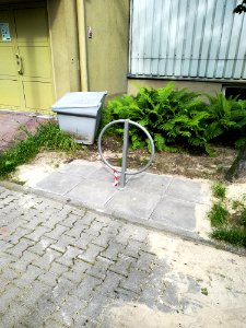 Bicycle parking - stand in ring form