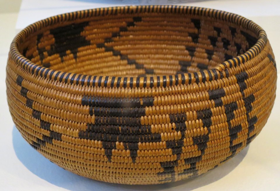 Basket, Washoe people, Honolulu Museum of Art, 4986.1