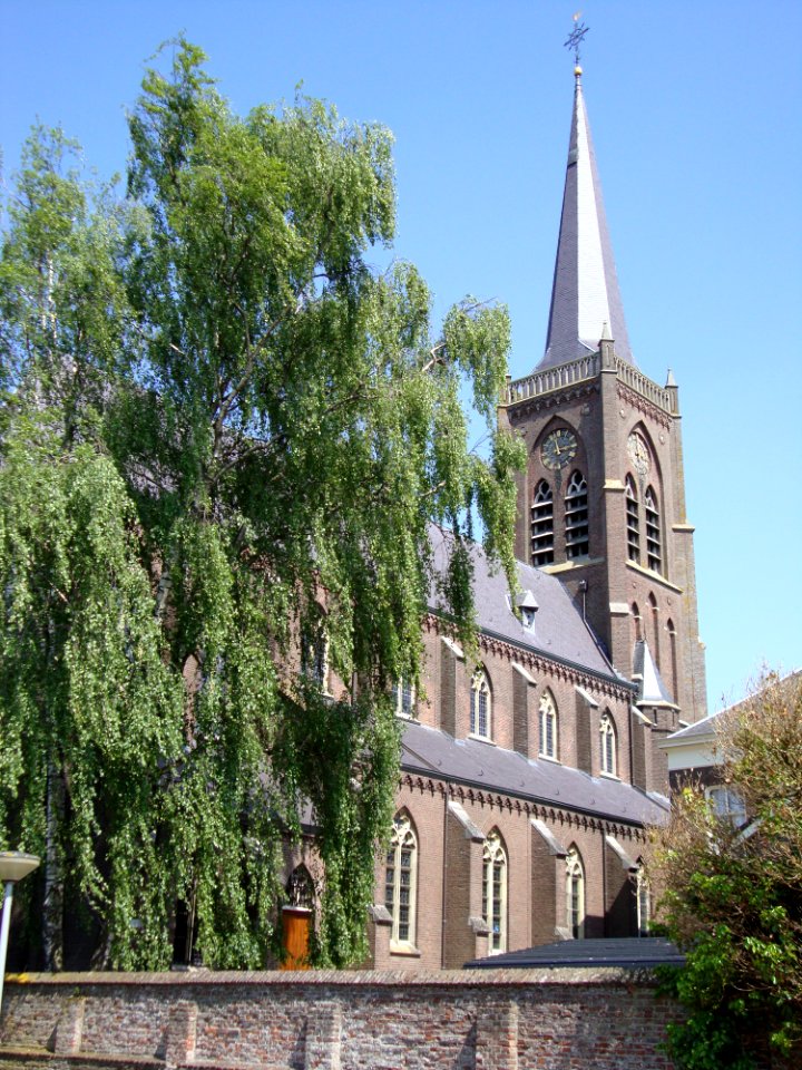 Batenburg (Wijchen, Gld, NL), church sideview