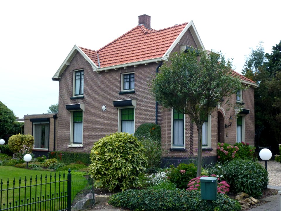 Beuningen (Gld) Villa Rumah Senang, van Heemstraweg 61 links voor