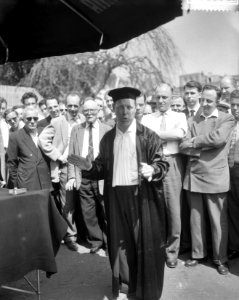 Bevrijdingsfeesten Standwerkersmarkt op het Amstelveld te Amsterdam, Bestanddeelnr 910-3601