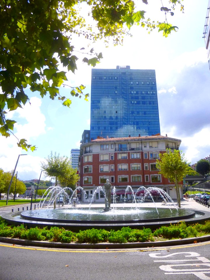 Bilbao - Fuente de Melpómene 3