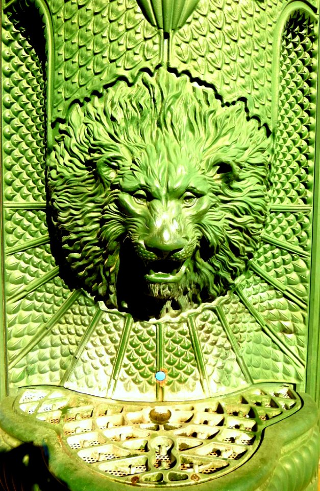 Bilbao - Fuente leonina