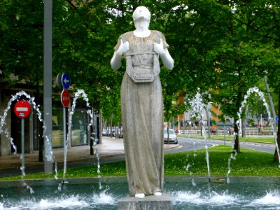 Bilbao - Fuente de Melpómene 1