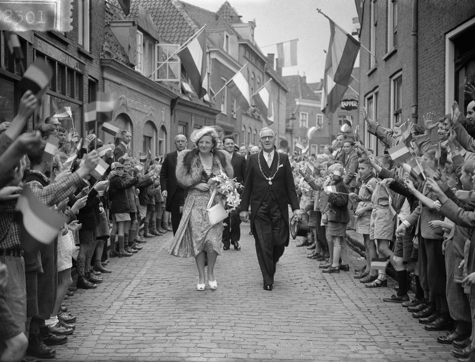 Bezoek Koningin Juliana aan Gouda, Bestanddeelnr 905-2301