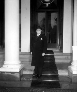 Bespreking bij koningin Juliana op het Paleis Noordeinde Welter, Bestanddeelnr 904-4138