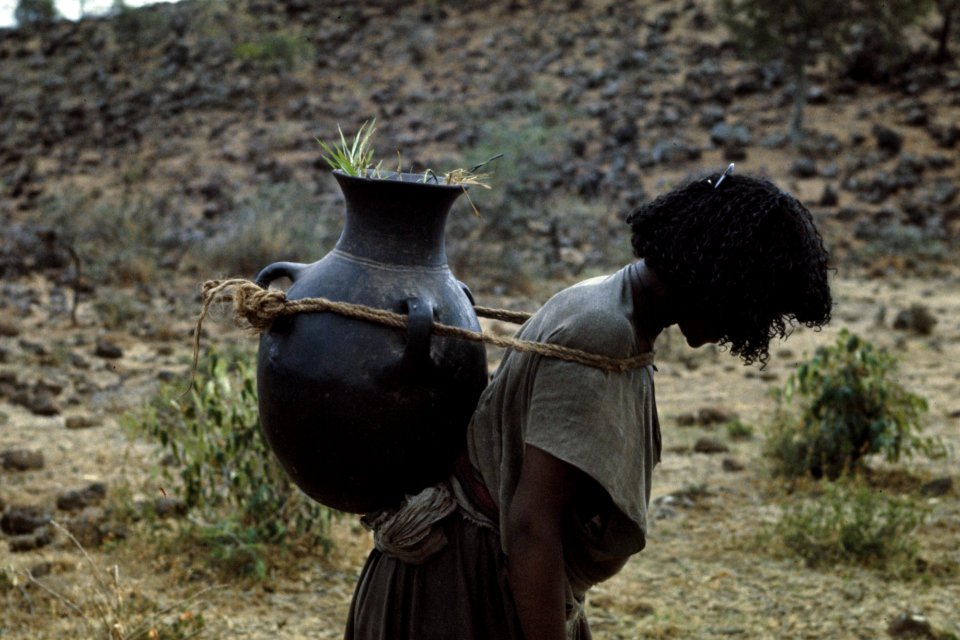 Bezoek Koningin Juliana , Pr. Bernhard , Pr. Beatrix Pr. Claus aan Ethiopie bev, Bestanddeelnr 254-8339