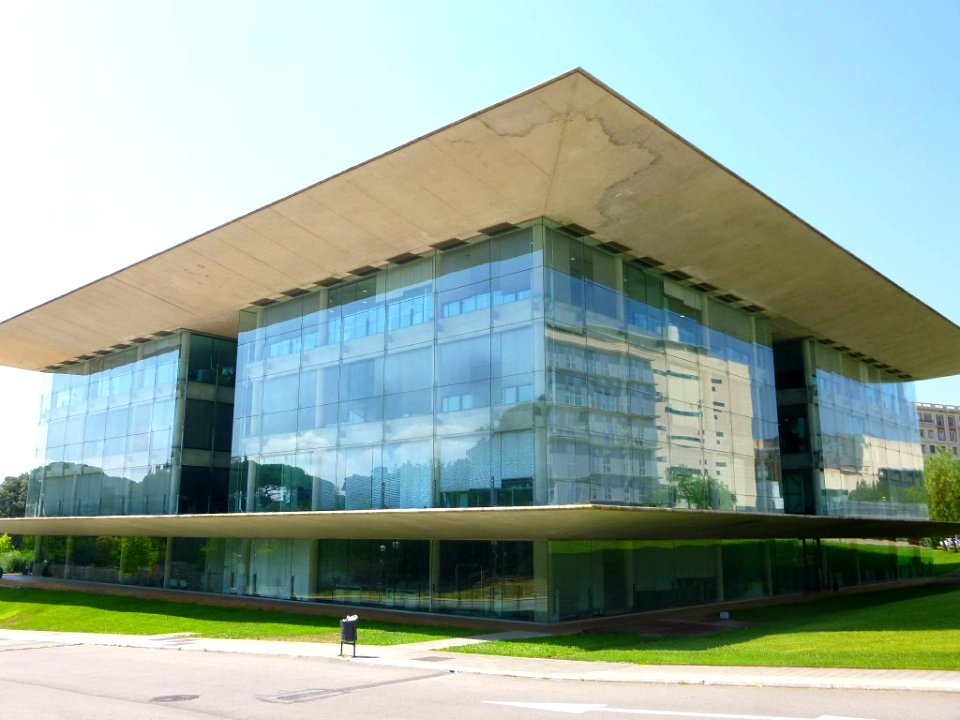 Barcelona - Universidad Politécnica de Cataluña (UPC) - Campus Nord - Edificio Nexus II (01)