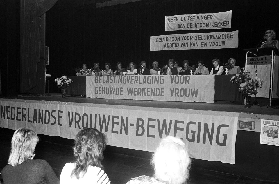 Bijeenkomst Nederlandse Vrouwenbeweging in Marcanti, Bestanddeelnr 926-6594