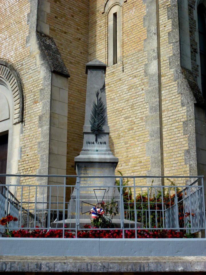 Barby (Ardennes) war memorial