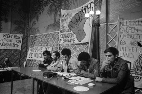 Bijeenkomst van Surinamecomite onder motto Suriname onafhankelijk nu in Brakke, Bestanddeelnr 924-6929