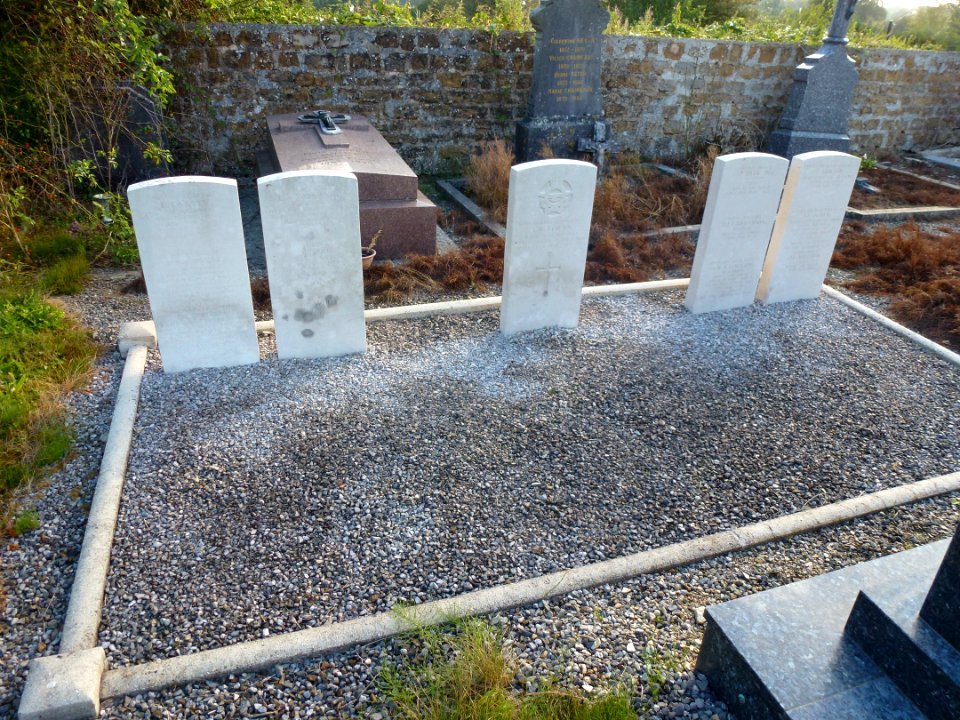 Belval (Ardennes) Commonwealth War Graves Commission graves