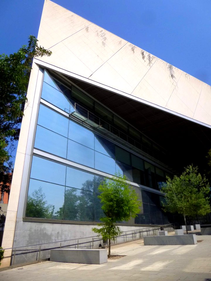 Barcelona - Universidad Politécnica de Cataluña (UPC) - Campus Norte - Biblioteca Rector Gabriel Ferraté (BRGF) 1
